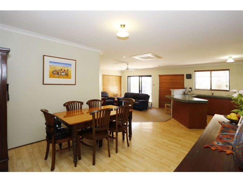 1 Mirabeau Mews, Bibra Lake WA 6163