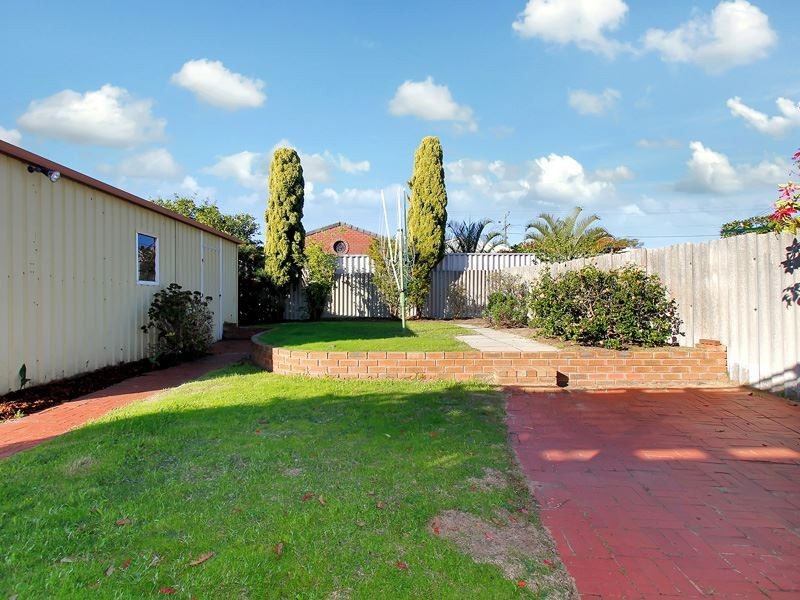 39 Dalston Crescent, Kardinya WA 6163