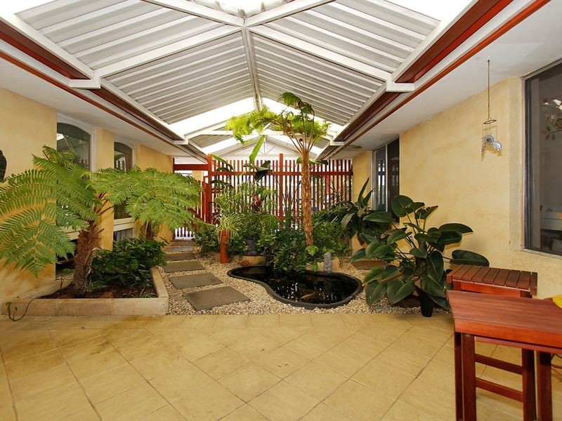 39 Davies Crescent, Kardinya WA 6163