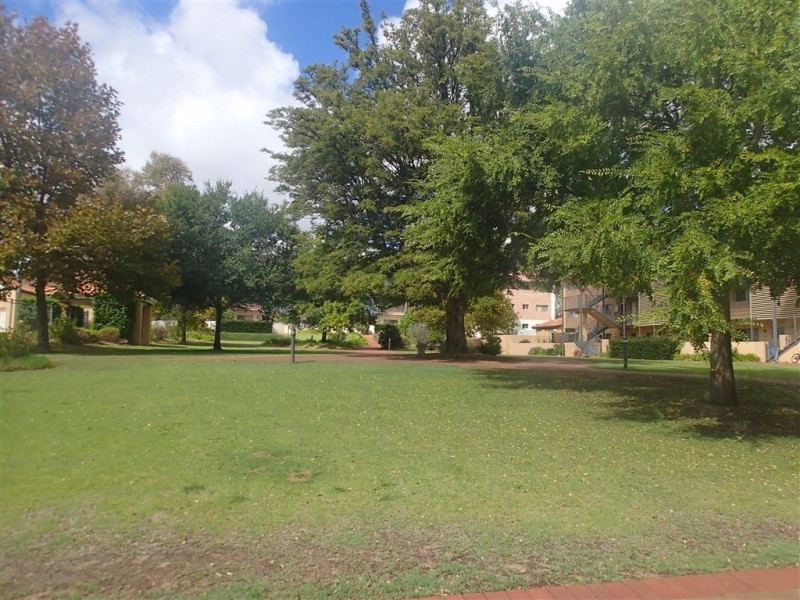 39/79 Waverley Road, Coolbellup WA 6163