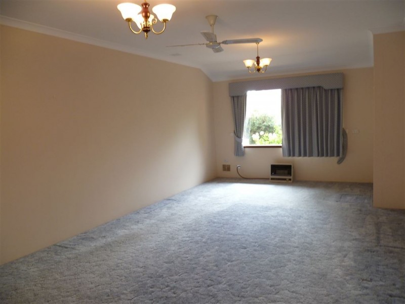 19 Aitken Drive, Winthrop WA 6150