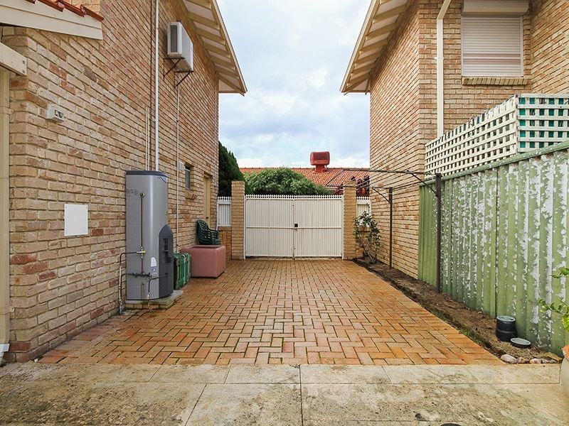 2/1 Prescott Street, Kardinya WA 6163