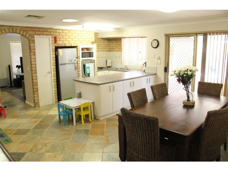 5 Jeavons Place, South Lake WA 6164