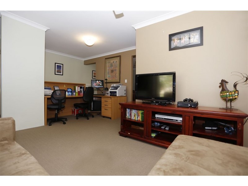 1 Mirabeau Mews, Bibra Lake WA 6163