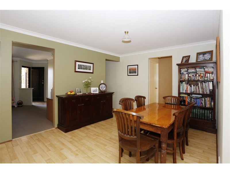 1 Mirabeau Mews, Bibra Lake WA 6163