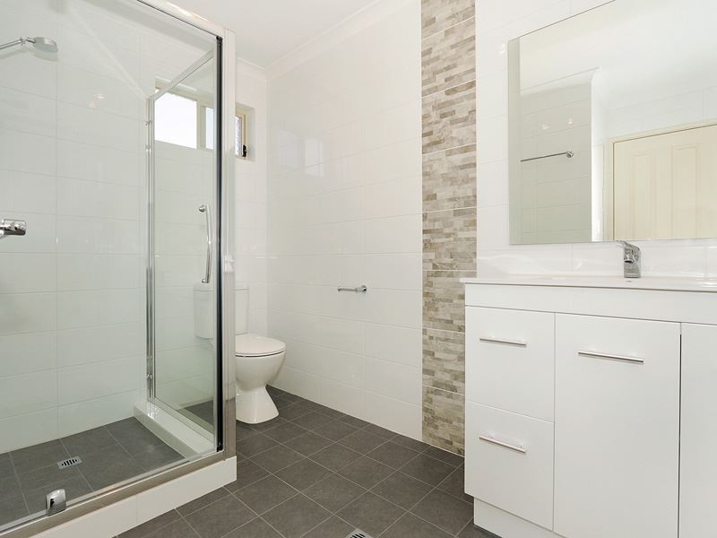 13/14 Boyd Crescent, Hamilton Hill WA 6163