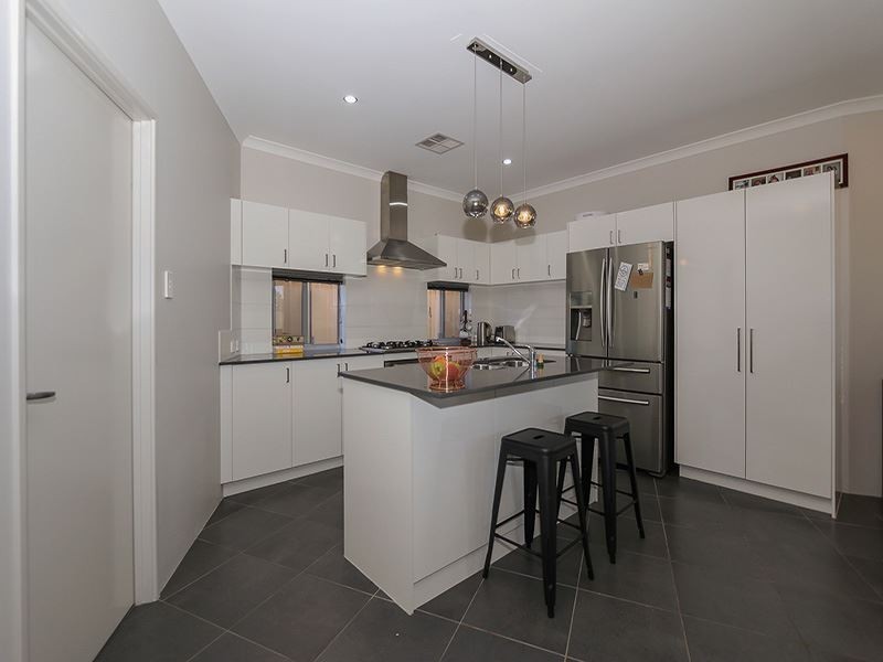 28a Cameron Way, Kardinya WA 6163