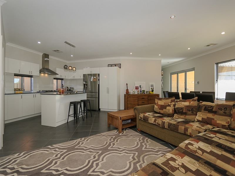 28a Cameron Way, Kardinya WA 6163