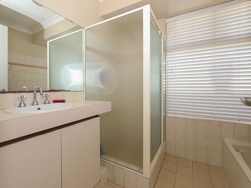 13 Sanders Loop, Kardinya WA 6163