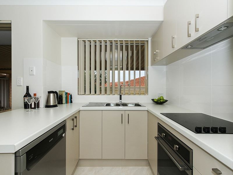 7A Bulrush Drive, Bibra Lake WA 6163