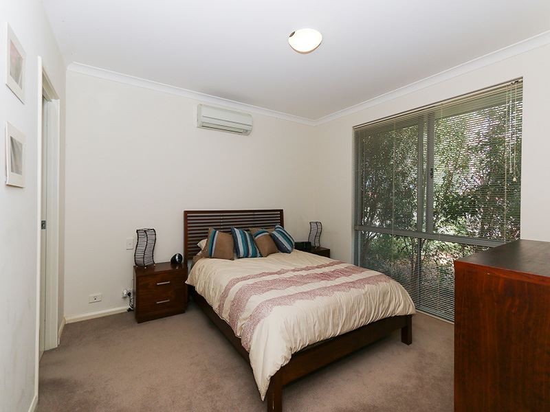 8 Leontes Way, Coolbellup WA 6163