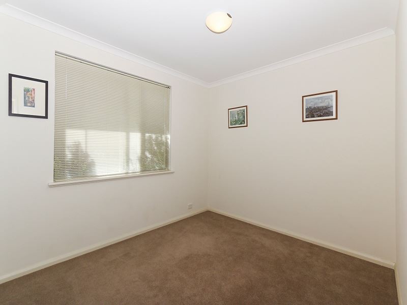 8 Leontes Way, Coolbellup WA 6163