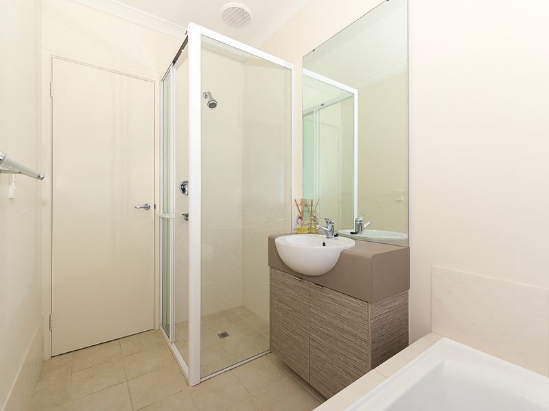 8 Leontes Way, Coolbellup WA 6163