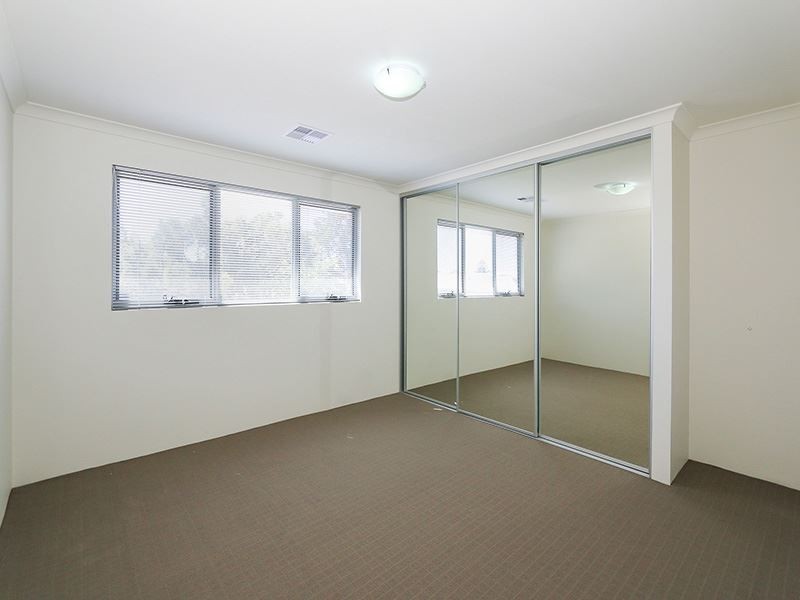 1/45 Hargreaves Street, Coolbellup WA 6163