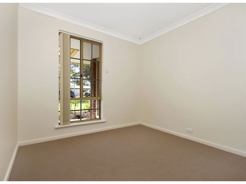 33 Stainer Avenue, Rockingham WA 6168