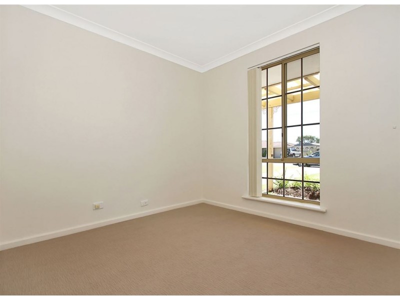 33 Stainer Avenue, Rockingham WA 6168