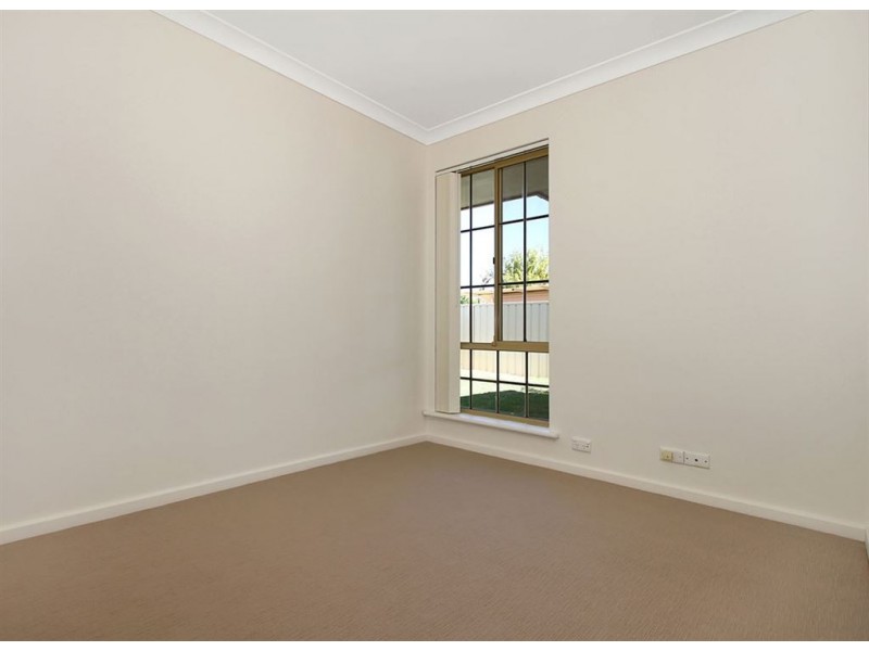 33 Stainer Avenue, Rockingham WA 6168