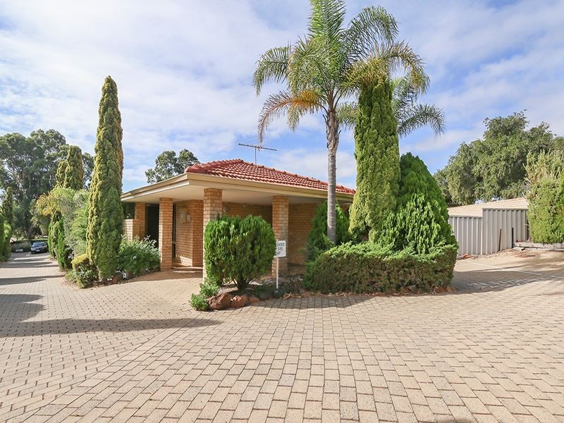 11/12 Philmore Crescent, Kardinya WA 6163
