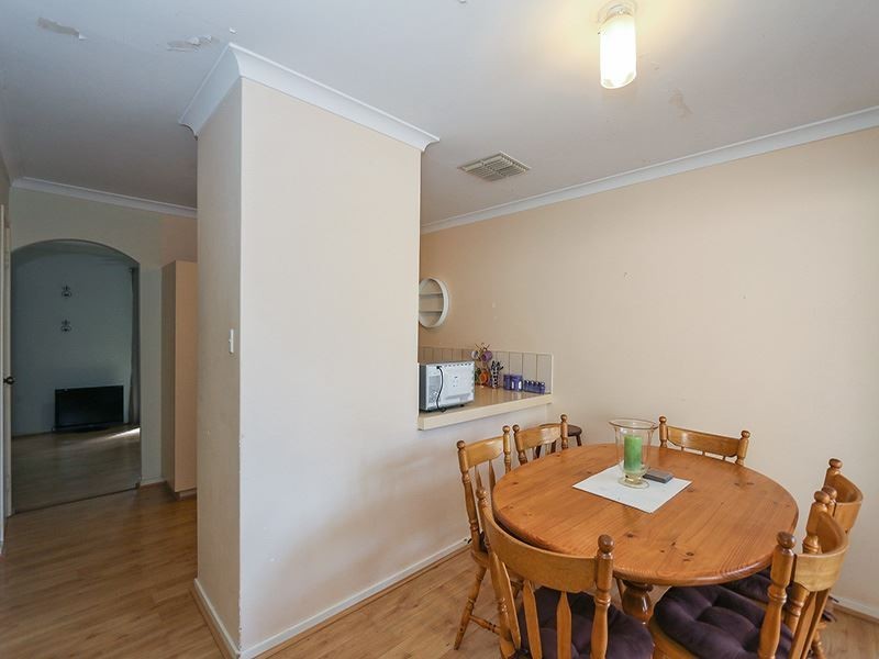 11/12 Philmore Crescent, Kardinya WA 6163