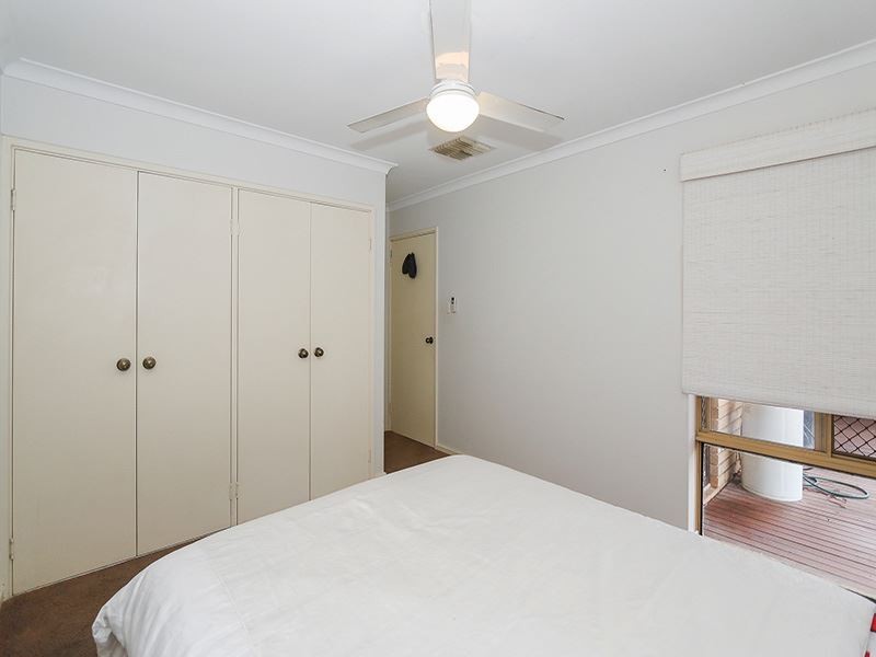 11/12 Philmore Crescent, Kardinya WA 6163