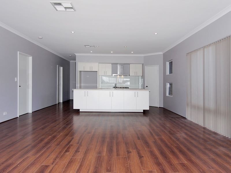 5 Bellas Circuit, Piara Waters WA 6112
