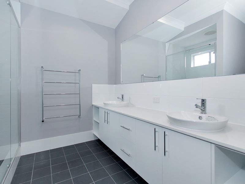 5 Bellas Circuit, Piara Waters WA 6112