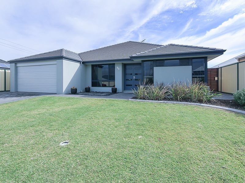 94 Barfield Road, Hammond Park WA 6164