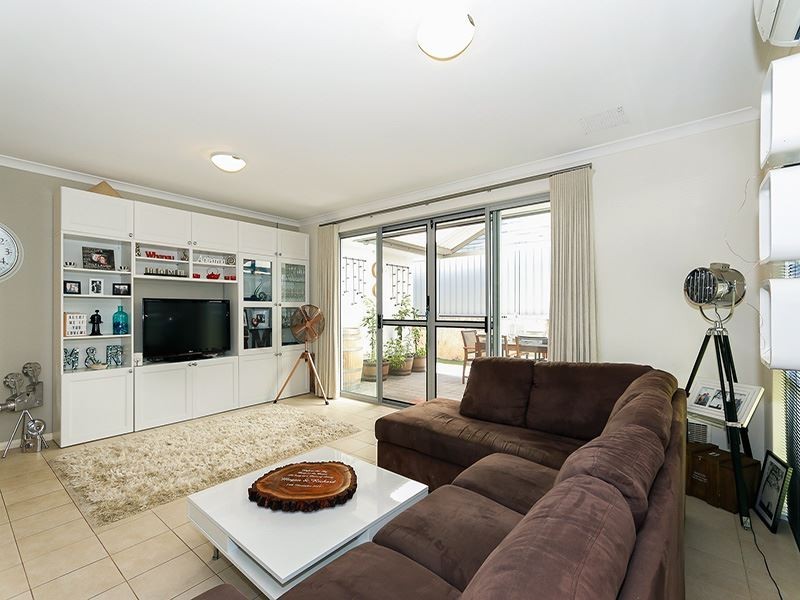 16 Leontes Way, Coolbellup WA 6163