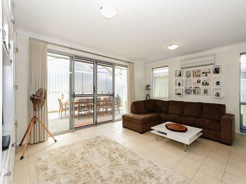 16 Leontes Way, Coolbellup WA 6163