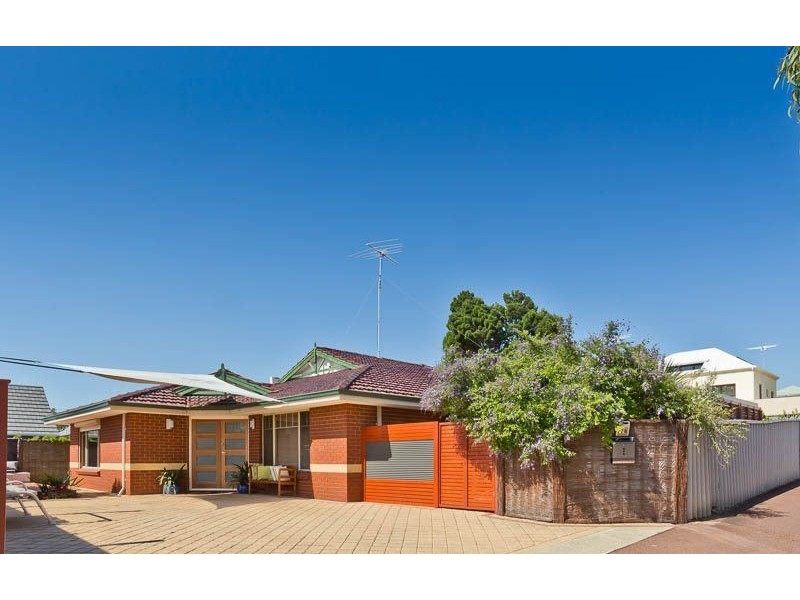 12B Wongan Avenue, White Gum Valley WA 6162