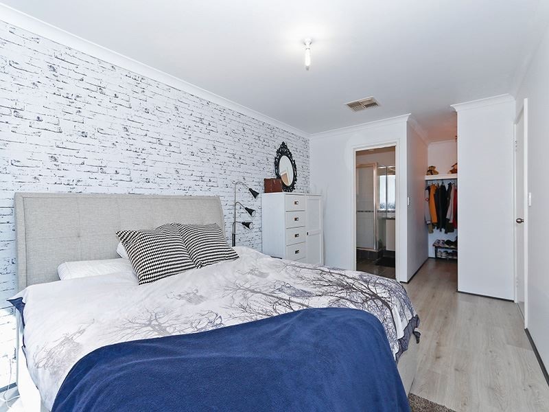 8 Bondi Way, Aubin Grove WA 6164