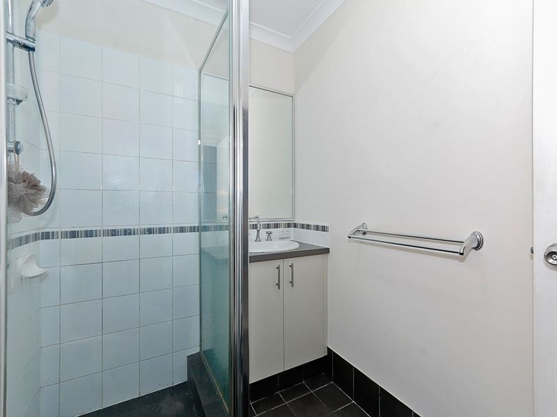 8 Bondi Way, Aubin Grove WA 6164