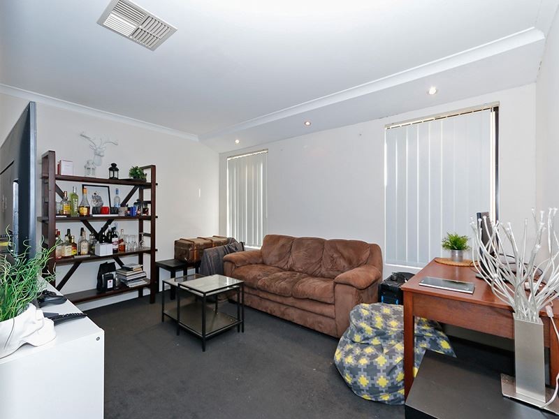 8 Bondi Way, Aubin Grove WA 6164