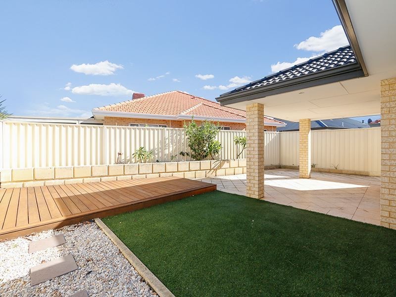 8 Bondi Way, Aubin Grove WA 6164