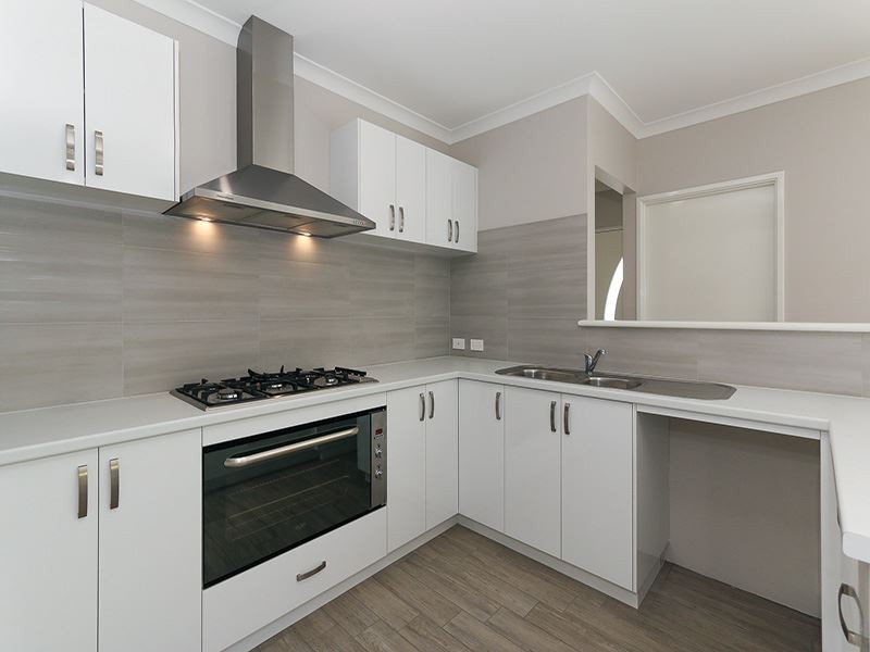 80a Bromley Road, Hilton WA 6163