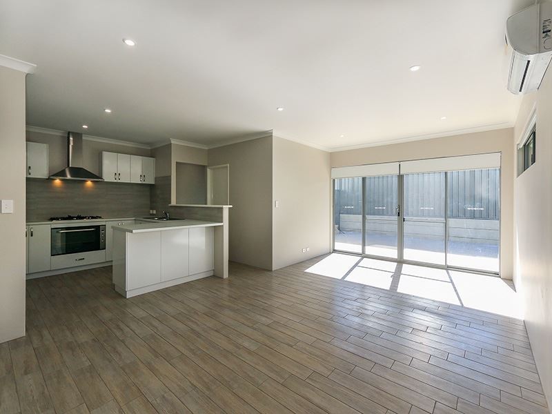 80a Bromley Road, Hilton WA 6163