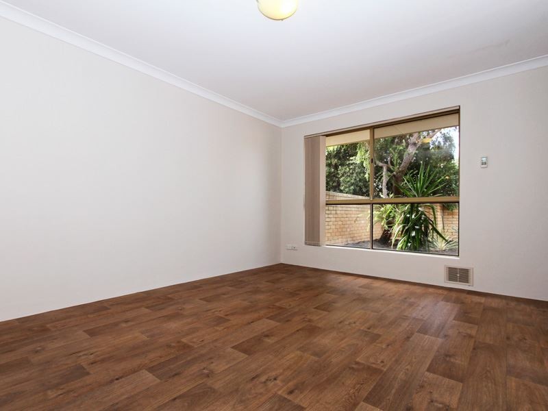 2/5 Park Road, Midvale WA 6056