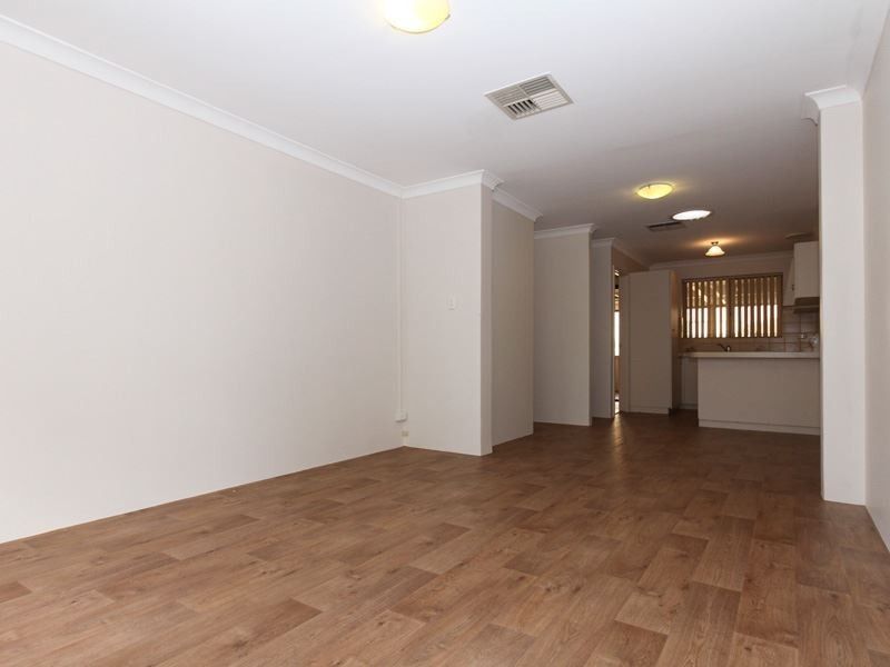 2/5 Park Road, Midvale WA 6056