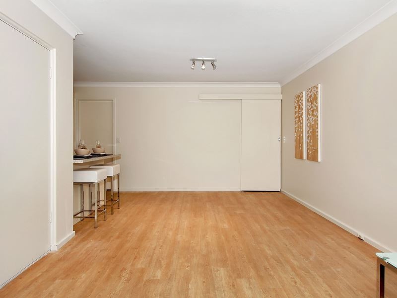 39 Dalston Crescent, Kardinya WA 6163