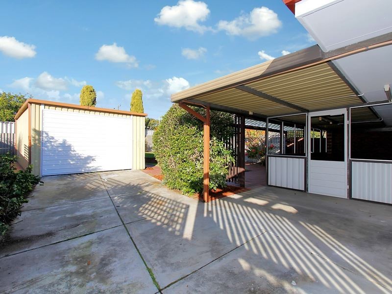 39 Dalston Crescent, Kardinya WA 6163