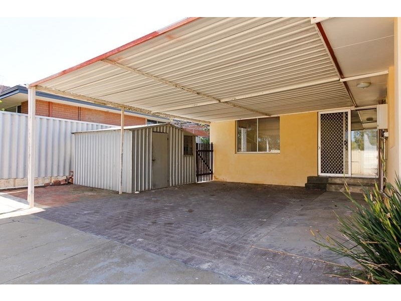 1 Pagneil Court, Hamilton Hill WA 6163