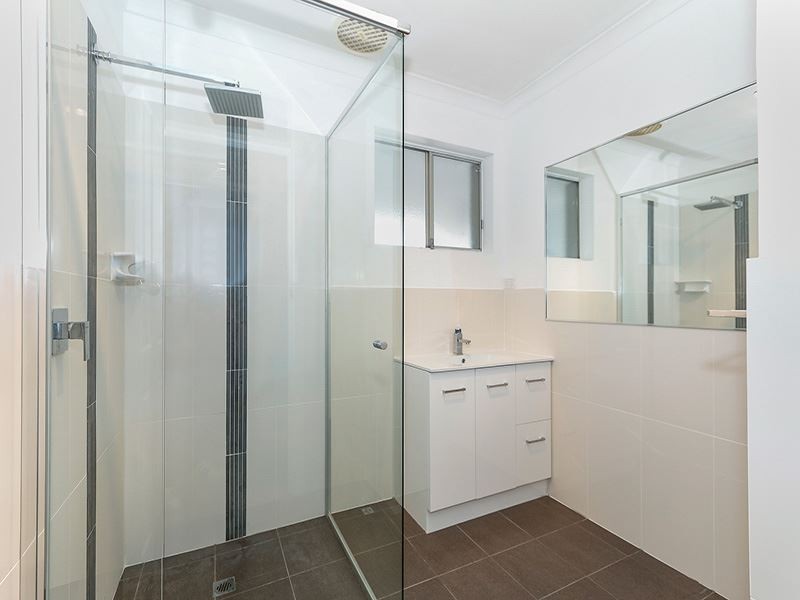 37a Ochiltree Way, Kardinya WA 6163