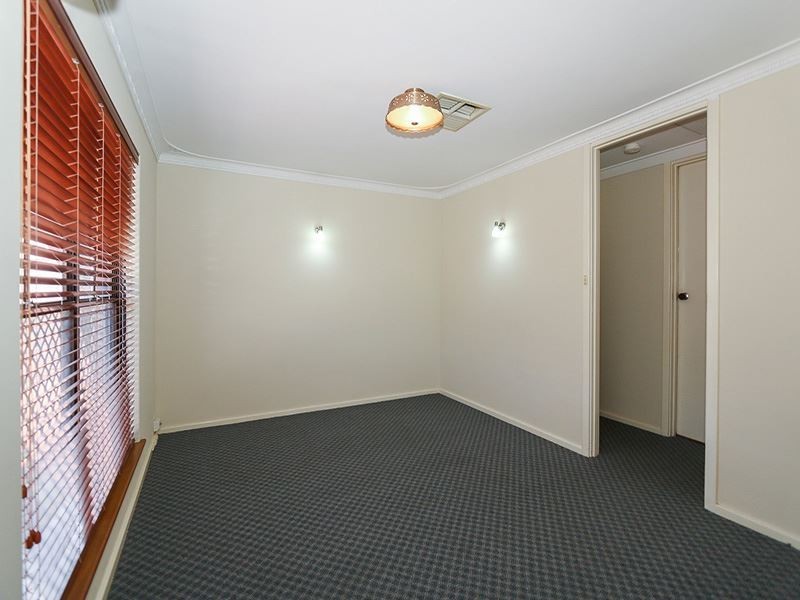 2/7 Bridges Road, Melville WA 6156