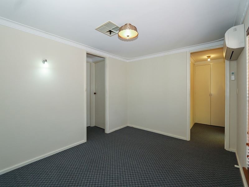 2/7 Bridges Road, Melville WA 6156