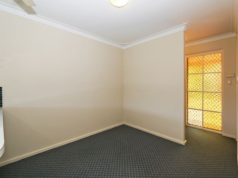 2/7 Bridges Road, Melville WA 6156