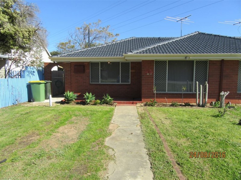 15B Arthur Road, Hamilton Hill WA 6163