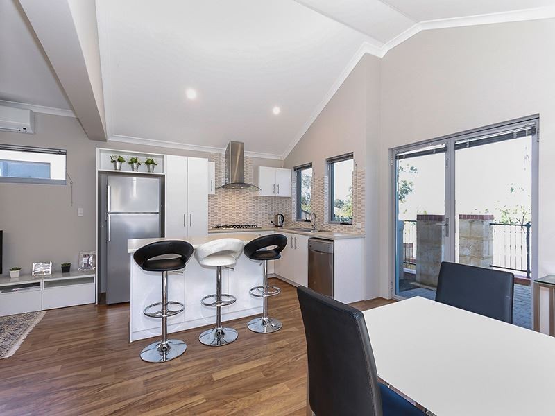 14a Colorado Parade, Aubin Grove WA 6164