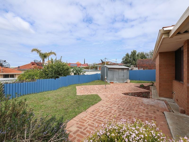 15A Ives Street, Hamilton Hill WA 6163