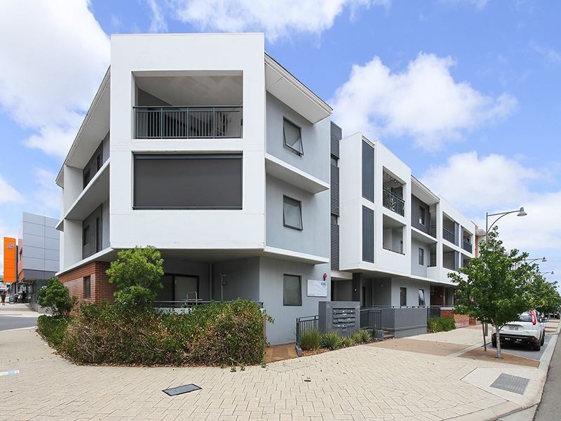 8/2 Stockton Bend, Cockburn Central WA 6164