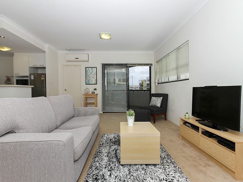 8/2 Stockton Bend, Cockburn Central WA 6164